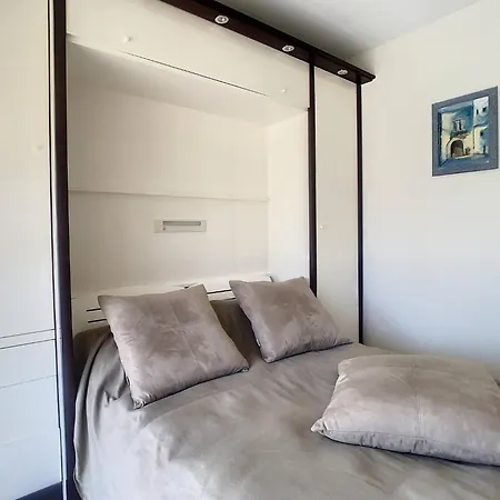 - 2 Pieces Quartier Palm Cannes